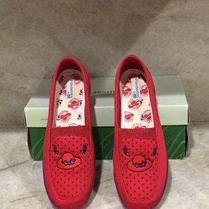 Women’s NIB Grasshoppers by Ked Size 7.5W Red Dot Calista With Red Hat Accent